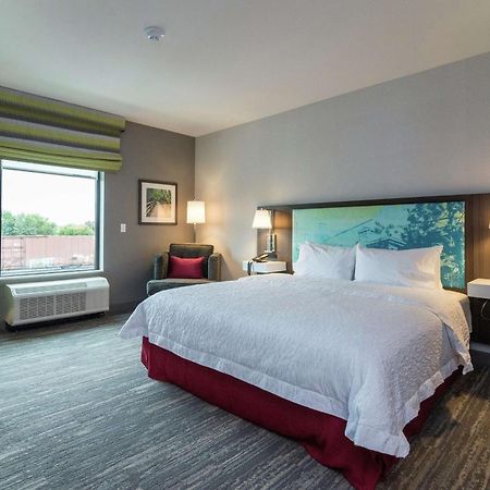 Hampton Inn & Suites - Allen Park Экстерьер фото