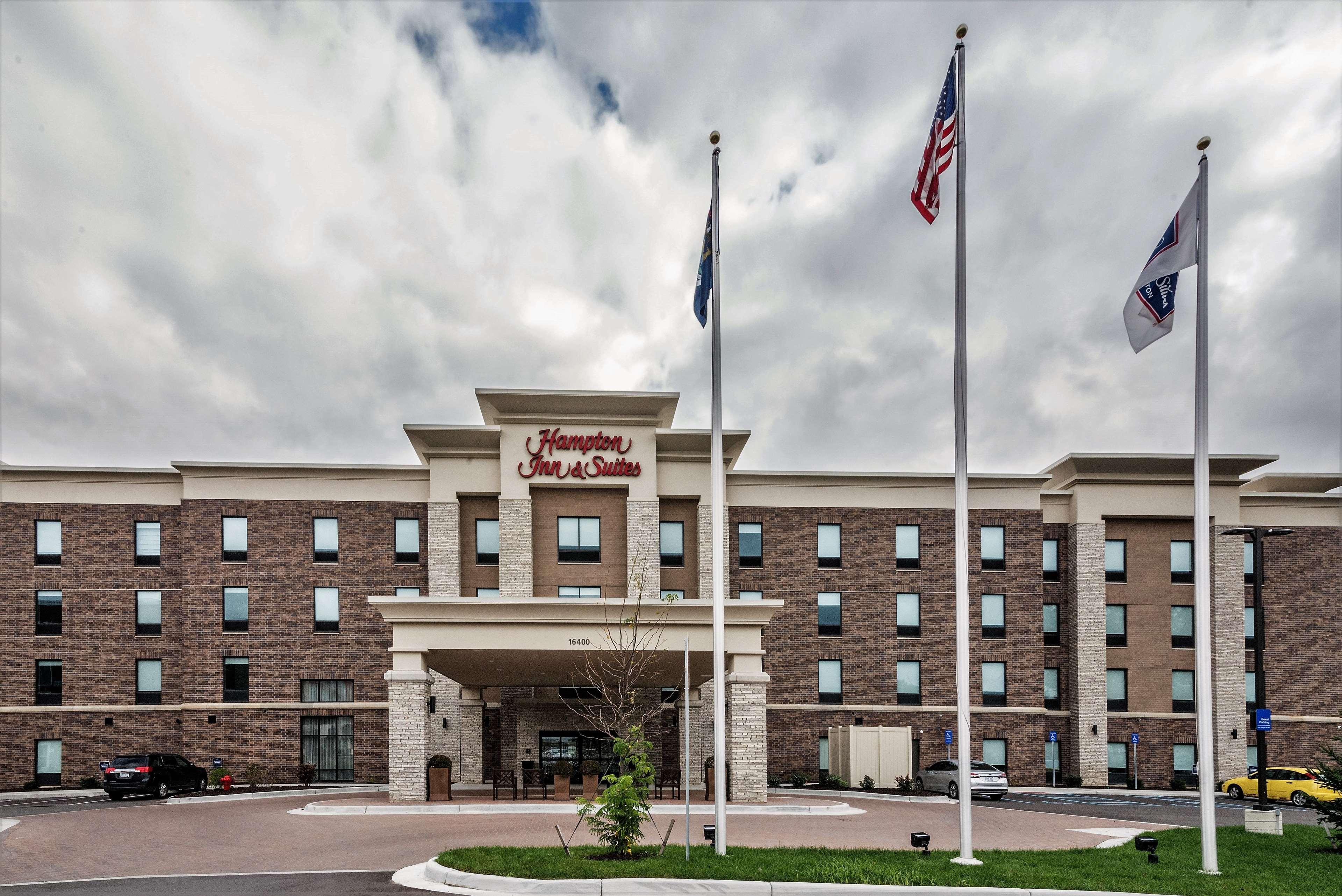 Hampton Inn & Suites - Allen Park Экстерьер фото
